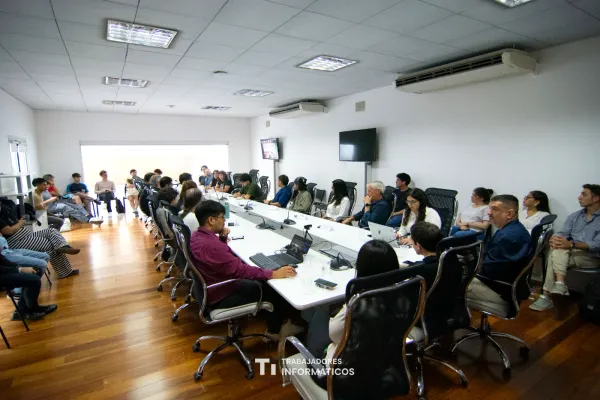 Histórico: por primera vez, comunidades informáticas de todo el país se encontraron para discutir el futuro del sector